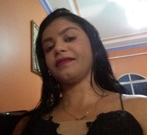 Professora Sueli, 37 anos, morreu nesta quinta-feira durante trabalho (Foto/facebook)