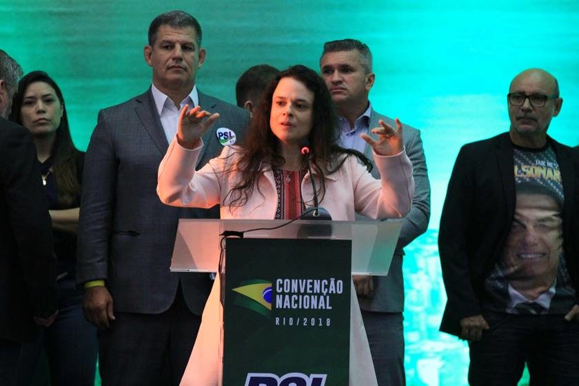 RJ - LANÇAMENTO-CANDIDATURA-JAIR-BOLSONARO - GERAL - Janaina Paschoal durante lançamento da candidatura de Jair Bolsonaro para à Presidência da República, durante Convenção Nacional do PSL Centro de Convenções SulAmérica no Rio de Janeiro (RJ), neste domingo (22). 22/07/2018 - Foto: JOSE LUCENA/FUTURA PRESS/FUTURA PRESS/ESTADÃO CONTEÚDO