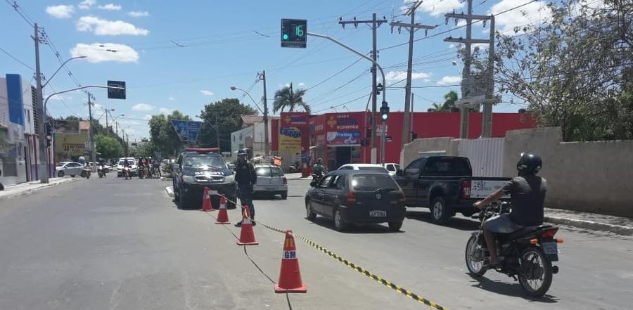 Trabalho de educação no trânsito feito pela Guarda Municipal Bom Jesus da Lapa.