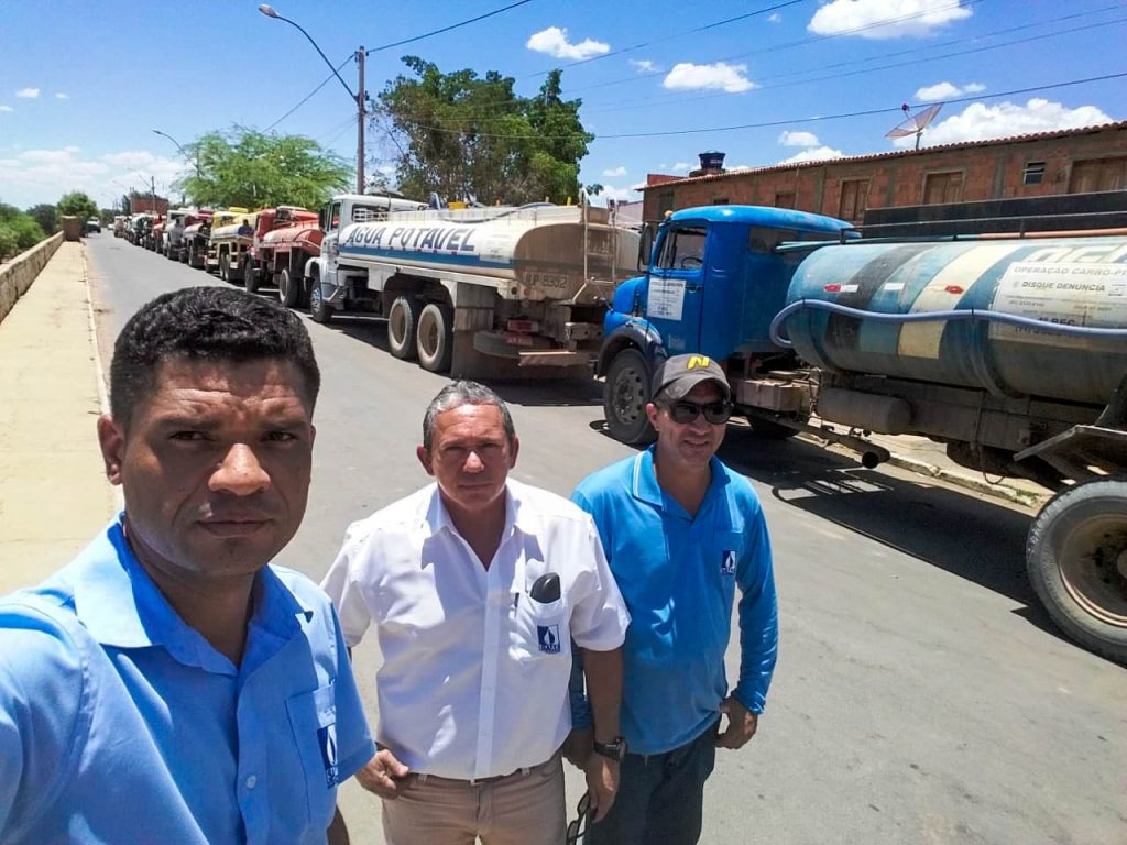 Gerson Nunes, Diretor do SAAE de Bom Jesus da Lapa e equipe