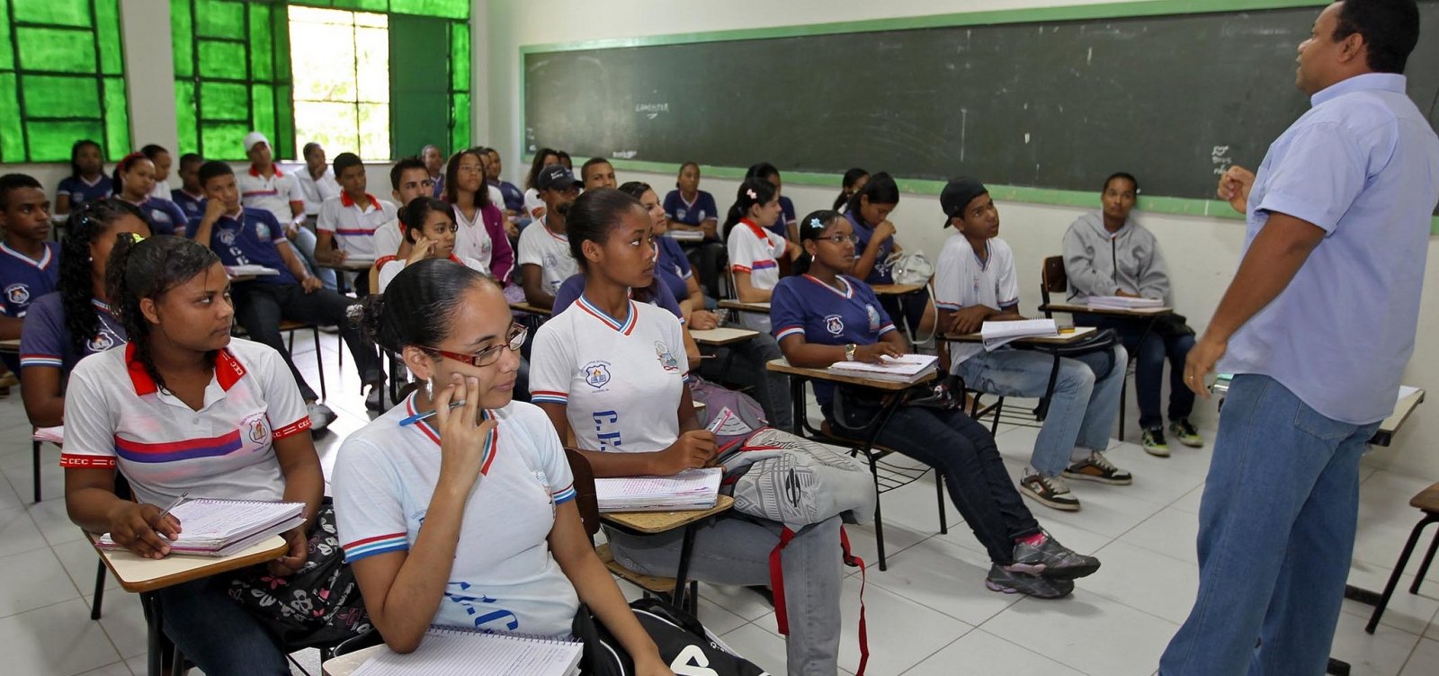 64539,mec-homologa-diretrizes-que-permitem-30-do-ensino-medio-a-distancia-3