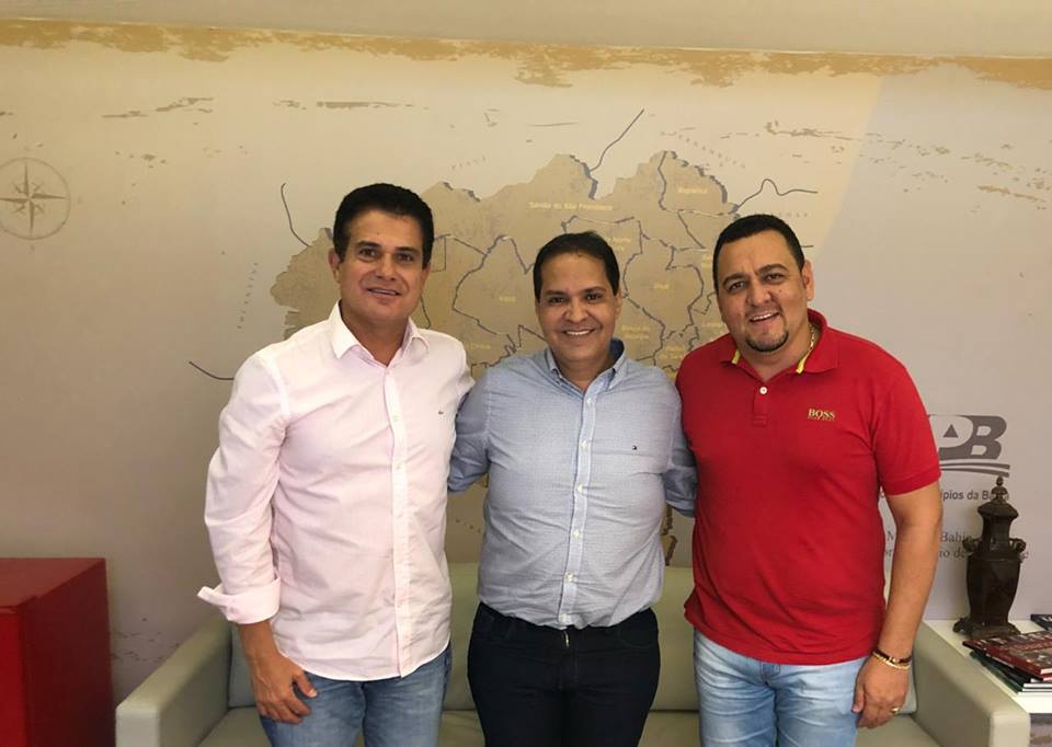 Eduardo Salles / Eures Ribeiro / Miguel Leles em Salvador (Foto: Ascom)