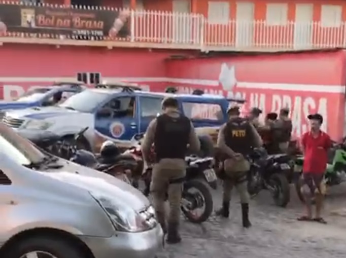 Sao Felix do Coribe comerciante é detida pela PM