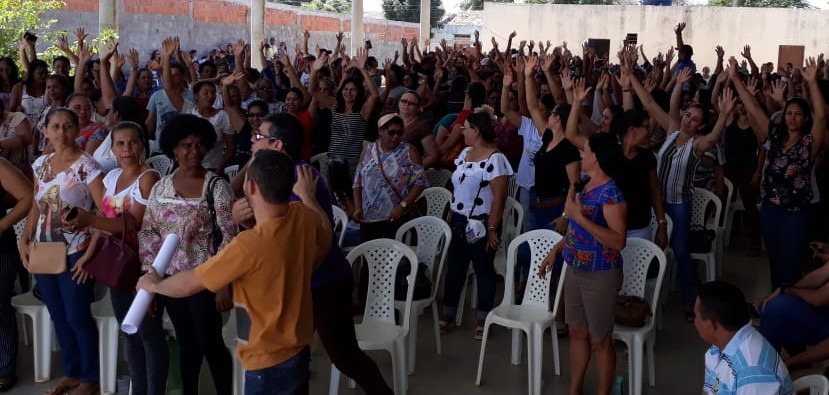 Professores de Serra do Ramalho fazem paralisação (2)