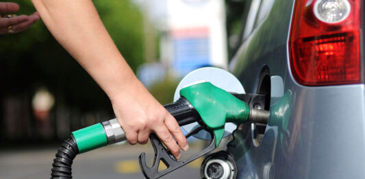 Gasolina tem nova pequena queda em Bom Jesus da Lapa e média chega a R$ 7,39