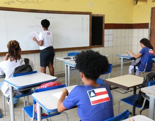 Período para renovação de matrícula na rede estadual começa nesta segunda(17)