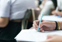 Governo da Bahia anuncia oito novos concursos públicos com 890 vagas