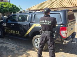 Polícia Federal cumpre mandados em Bom Jesus da Lapa em investigação sobre venda ilegal de smartphones