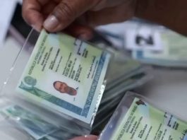 Quase 2 mil novas Carteiras de Identidade Nacional são entregues a pescadores em Bom Jesus da Lapa