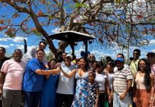 Prefeitura de Bom Jesus da Lapa entrega trator agrícola com implementos, duas caminhonetes e inaugura Centro Comunitário no interior do município