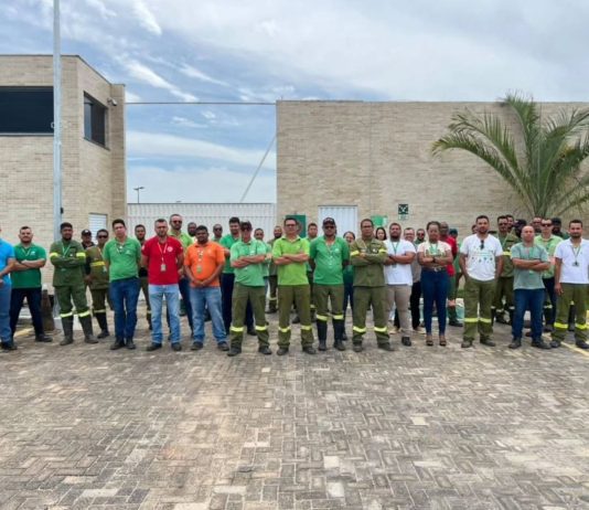 Servidores da Coelba realizam paralisação por melhores condições de trabalho em Bom Jesus da Lapa