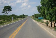 Segundo assalto em menos de 10 dias na BA-161 deixa motoristas em alerta em Carinhanha; carros são tomados por homens armados