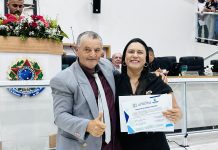 Escola Promove é homenageada com Moção de Aplausos por sua contribuição de qualidade à educação em Bom Jesus da Lapa