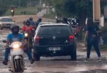 Descaso histórico marca acessos ao novo Colégio Estadual em São Félix do Coribe; pais e alunos cobram providências