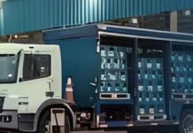 Carga de bebidas é furtada após caminhão atolar na zona rural de Carinhanha