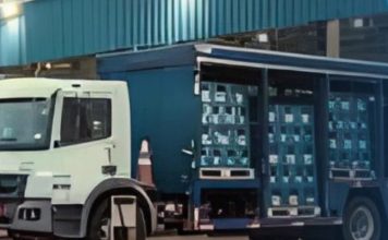 Carga de bebidas é furtada após caminhão atolar na zona rural de Carinhanha