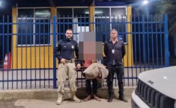 Adolescente de 16 anos furta carro dos pais e é encontrado em Barreiras após viajar para conhecer garota do Roblox