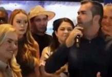 Vice-prefeito de Guanambi comete gafe e confunde nomes de Rui Costa com ACM Neto durante discurso político