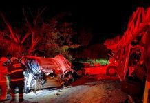 Colisão entre duas carretas na BR- 020 deixa motorista morto no oeste da Bahia