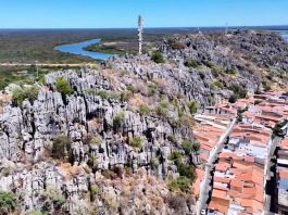 Nova decisão da Justiça autoriza retomada da desocupação de imóveis em área de risco no Pé do Morro, em Bom Jesus da Lapa