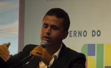 Prefeito de Serra do Ramalho deixa grupo de ACM Neto e passa a apoiar Jerônimo Rodrigues