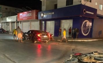 Motociclista tenta atravessar avenida sem respeitar a sinalização e é atingido por carro em Serra do Ramalho