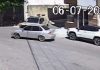Câmeras de segurança registram colisão entre carro e viatura da Polícia Militar no Centro de Bom Jesus da Lapa