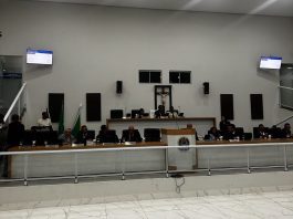 Câmara de Bom Jesus da Lapa aprova projeto que ratifica pagamento de abono extraordinário a professores