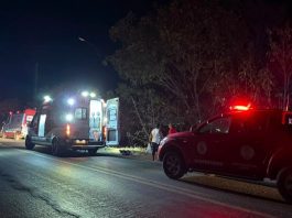 Motociclista é resgatado de ribanceira após acidente às margens da BR-349, em Bom Jesus da Lapa