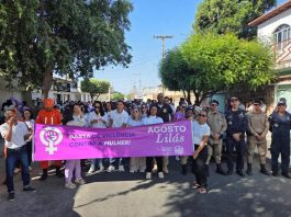 Caminhada Agosto Lilás mobiliza população pelo fim da violência contra a mulher em Bom Jesus da Lapa