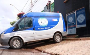 Perito é preso após instalar câmera para filmar colega nua em vestiário de DPT no oeste da Bahia