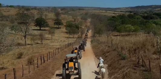 Bom Jesus da Lapa recebe expedição com 14 tratores neste domingo (20)