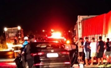 Motorista morre em batida frontal com carreta na BR-242, no oeste da Bahia